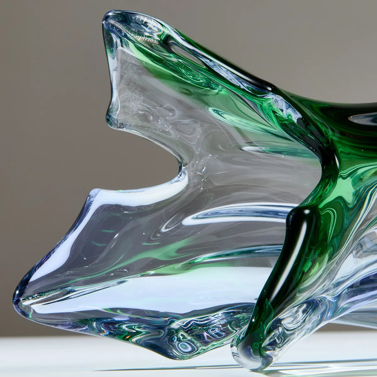 Hand-blown green and blue glass vase, unique swirl pattern sculptural vase, art glass table vase, suitable for modern home decoration.
